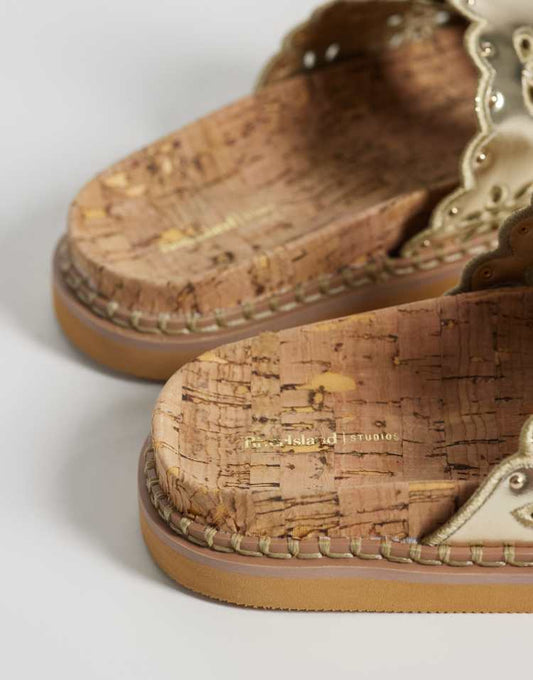 River Island double strap scallop detail sandal in gold