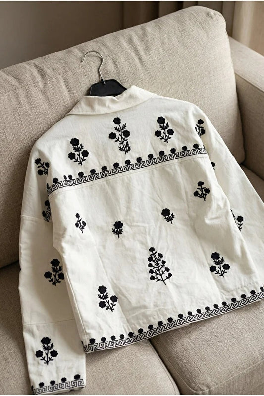 Women's White Embroidered Buttoned Jacket