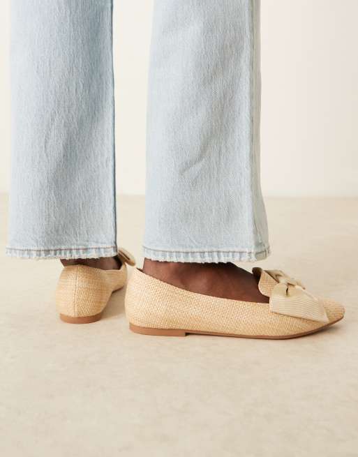 Lake bow pointed ballet flats in natural raffia