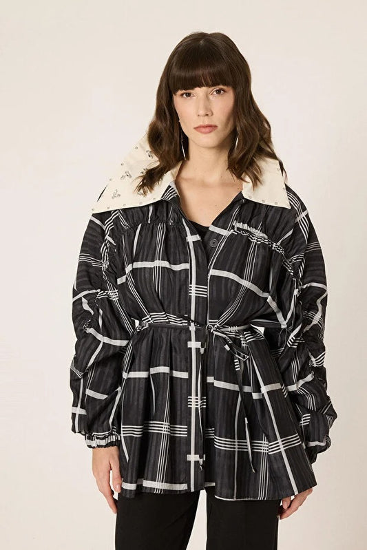 Oversize Shirt with Stone Detail on the Collar