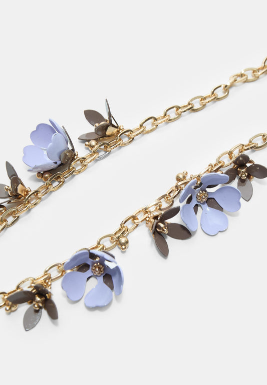 Necklace with floral charms